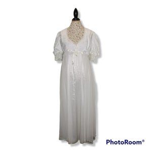 Vintage White Floral Nightgown Peignoir Set - image 1